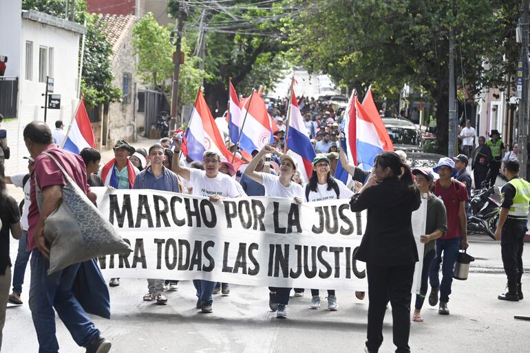 Video: advierten a los tres poderes de rebelión ante injusticias y privilegios de cartistas