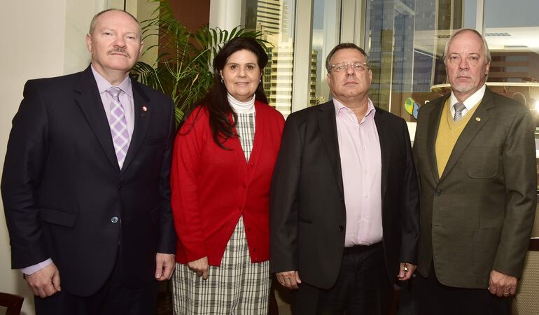 Walter Ismachowiez, Ana Ceuppens, Pablo Livieres y Jorgen Johansen.
