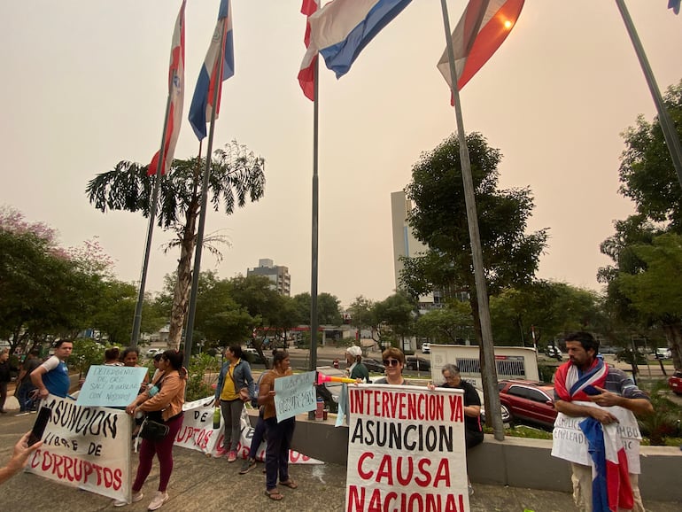 Municipalidad de Asunción, manifestantes, red de indignación ciudadana